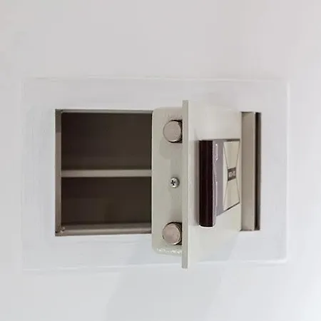 Prada. 酒店 希洪